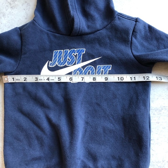 Nike Toddler Sweatshirt Hoodie Navy Blue White Swoosh 2T - Picture 3 of 6